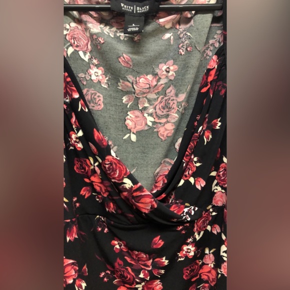 Women’s Floral Print Top - Picture 2 of 4